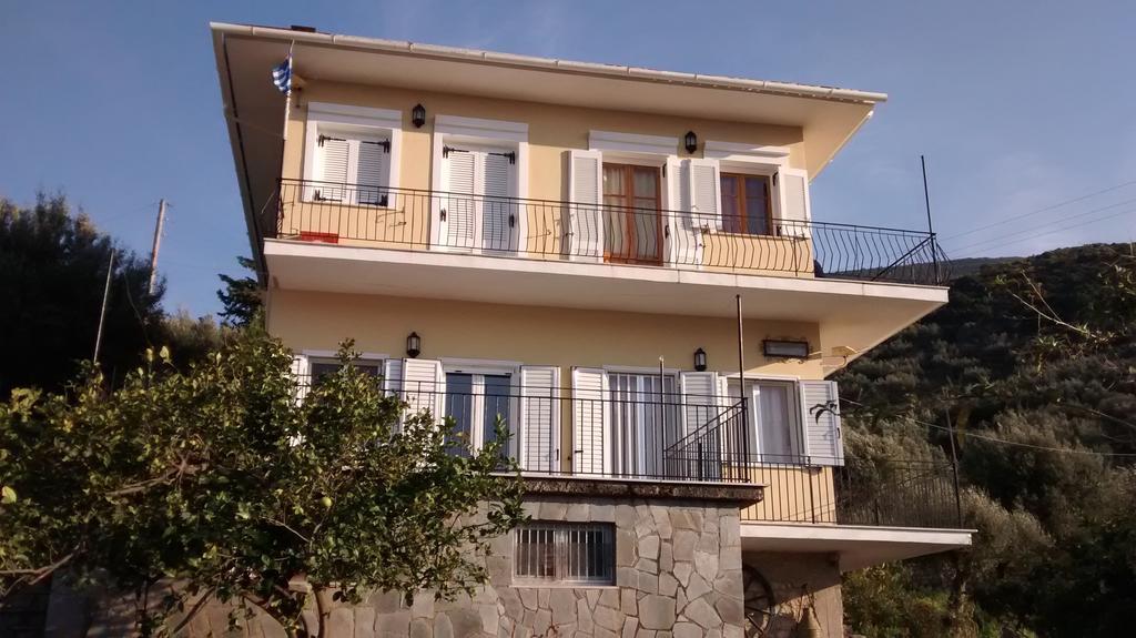 Appartamento Olympia House Vathy  Esterno foto